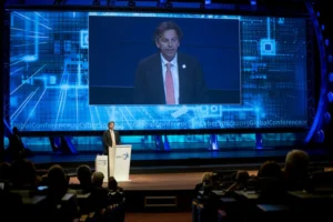 Summit: Global Conference on Cyberspace – foto 3
